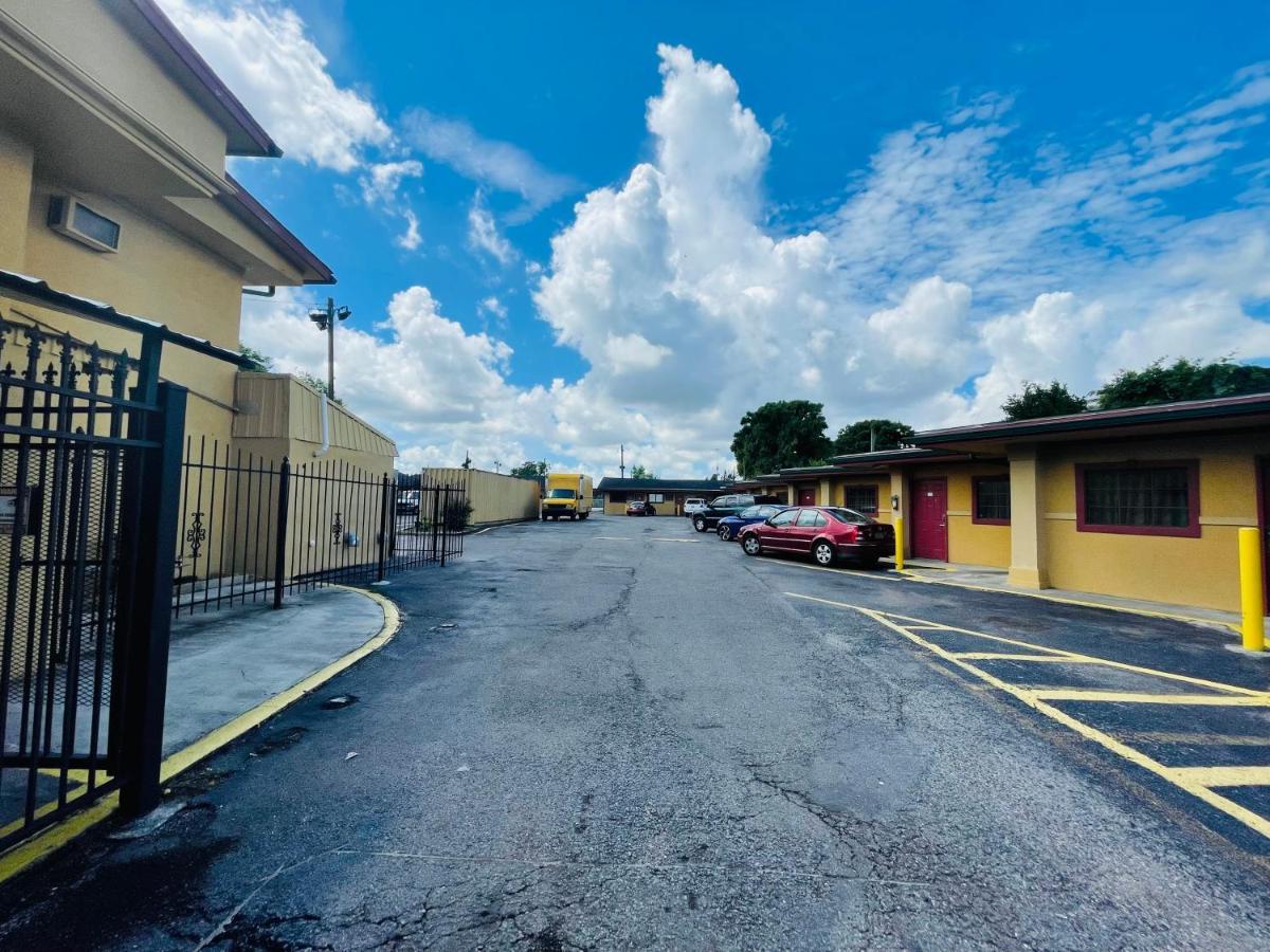 Royal Palms Motel & Rv Park New Orleans Exteriér fotografie